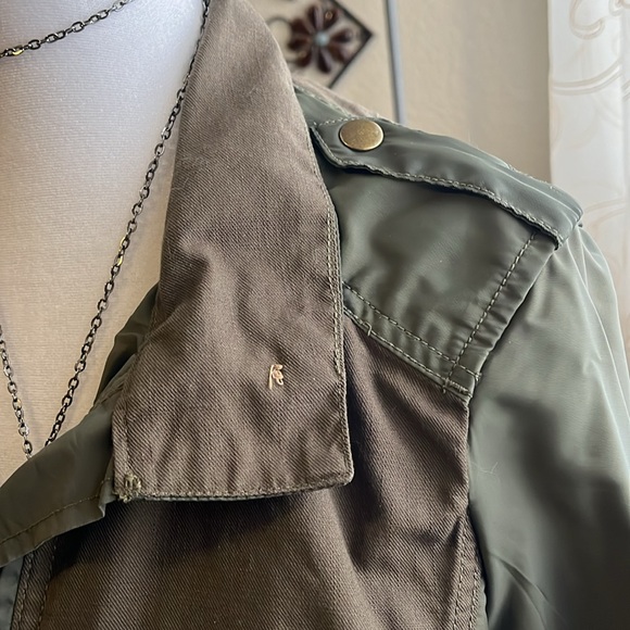 Lucky Brand Women’s Juniors Sz M Cargo Olive Green Jacket - Picture 3 of 10